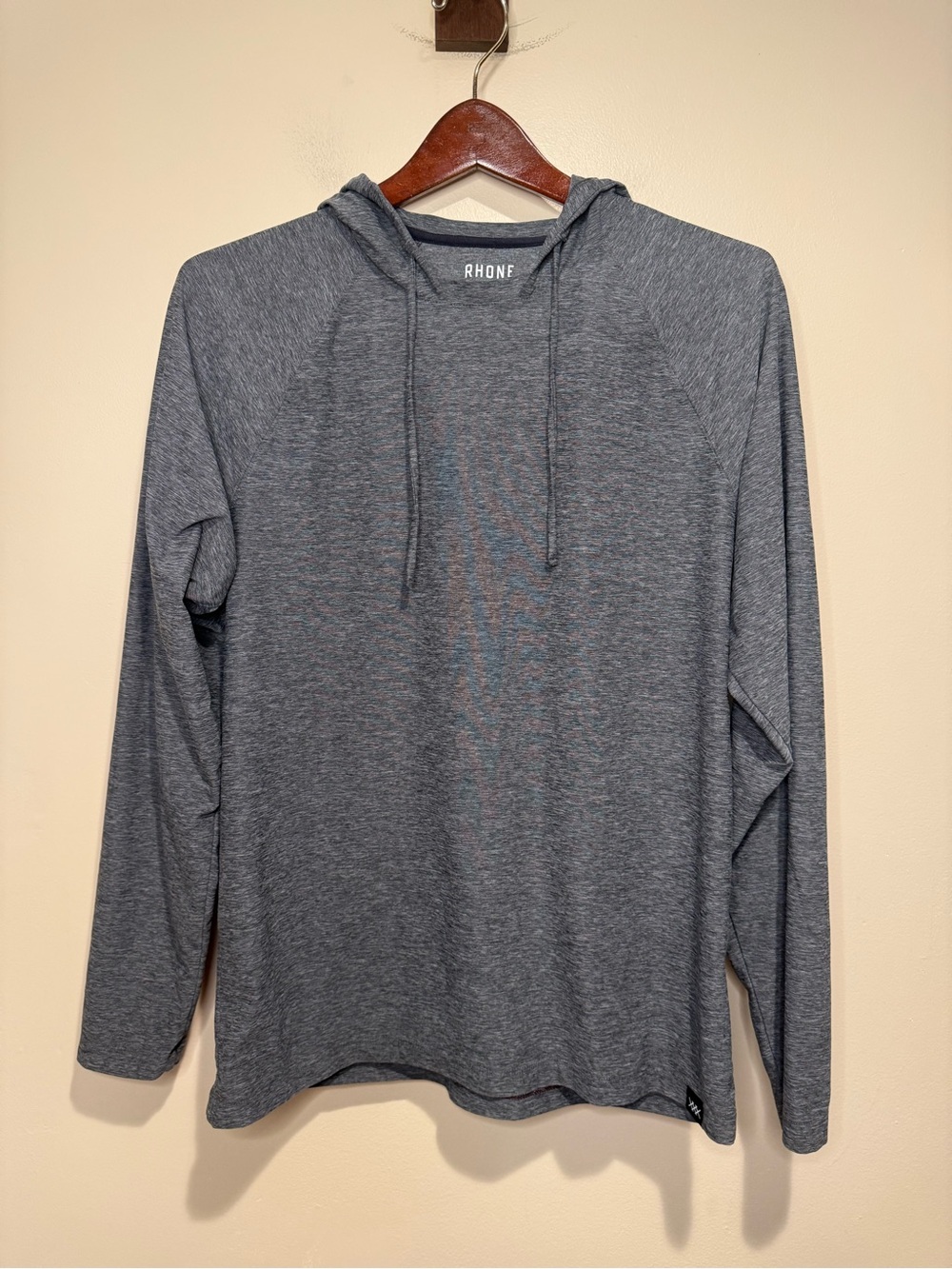 Rhone‎ Reign Performance Hoodie Shirt Size medium Gray Pullover Athleisure